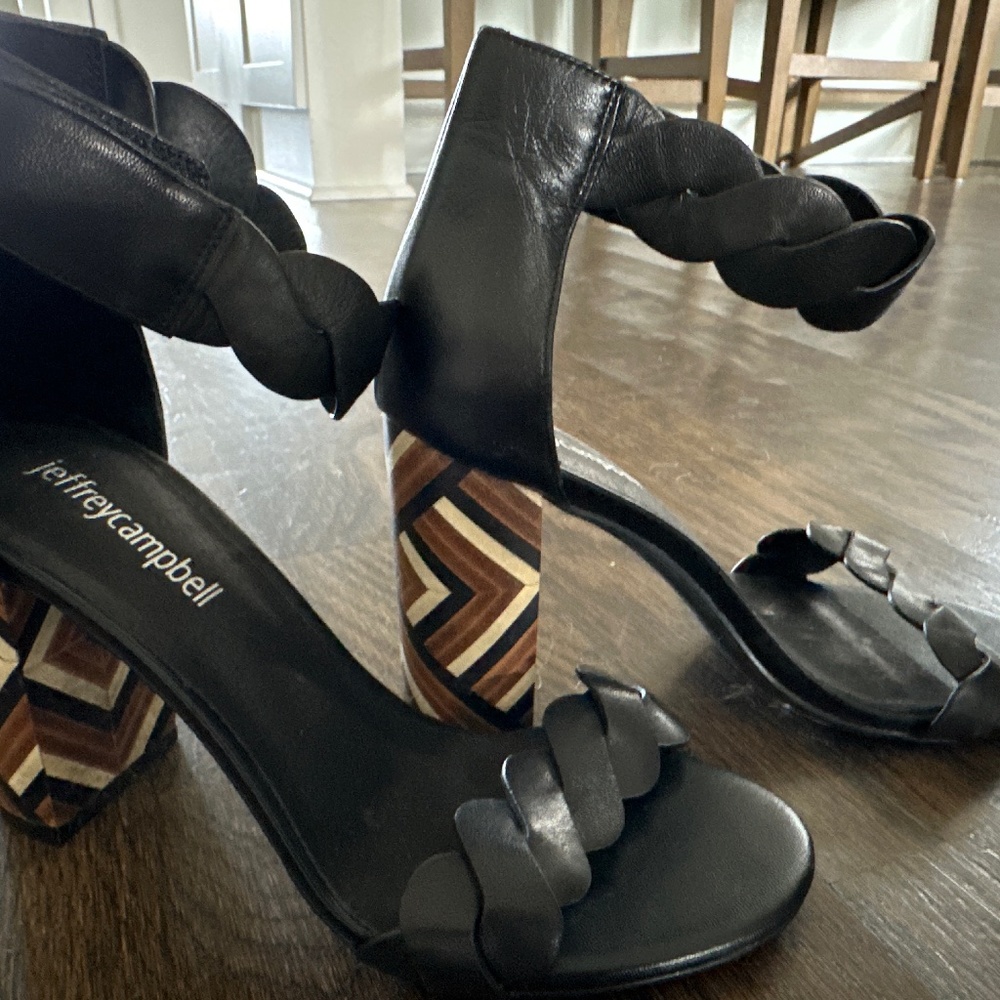 Super cute heels never worn